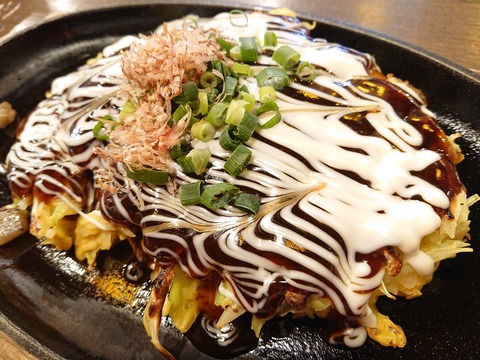 ウエストコート お好み焼き 牛すじ葱丸