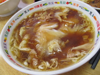 六本松　中華　にいはおぽんゆう　ラーメン　福岡