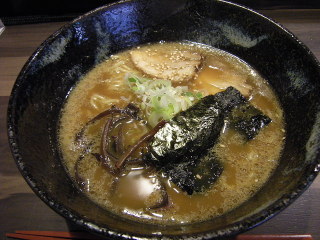 福岡市　中央区　荒戸　ラーメン　麺家一清
