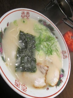 福岡　中洲　ラーメン　博多荘