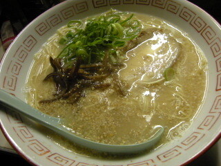 福岡　屋台　ラーメン　とんこつ　撫順　天神