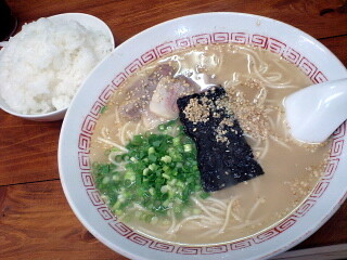 福岡　ラーメン　まんぴんしゃん