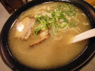 博多　中洲　上川端　ラーメン　ちゃ坊主