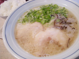 南区　塩原　ラーメン　カナデヤ　福岡