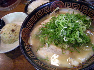 エース軒　兵庫　伊丹　ラーメン
