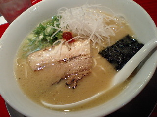 福岡　ラーメン　豚と節