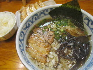 福岡　赤坂　ラーメン　中華そば　おいげん