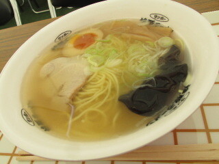 函館　塩ラーメン　えん楽　次郎長