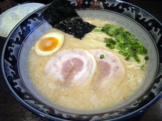 福岡　ラーメン　黒船　大博町