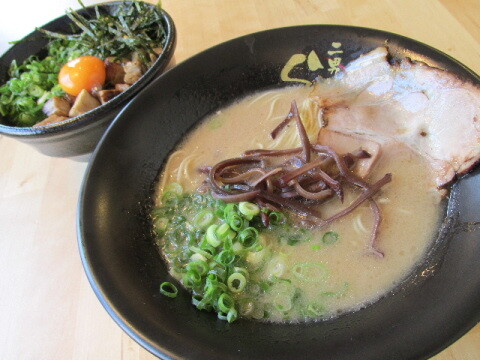 福岡　空港　ラーメン　二男坊　