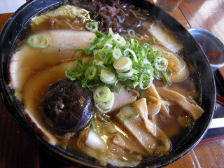 神戸　灘　宮本武蔵　ラーメン