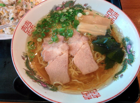 早良区　西新　食堂　はなはな　ラーメン