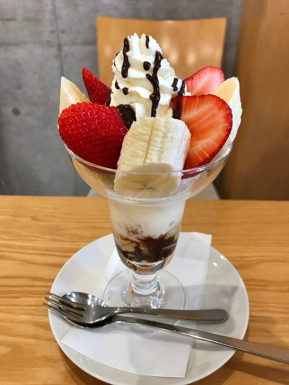 フルーツパーラーゴトー 夏いちごとバナナのチョコパフェ Nobu S House 甘味録