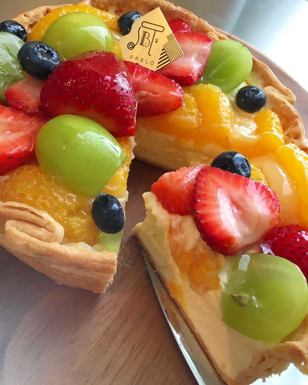 パブロ 山盛りフルーツの宝石箱チーズタルト 15cmホール Nobu S House 甘味録 パブロ 山盛りフルーツの宝石箱チーズタルト 15cmホール Nobu S House 甘味録
