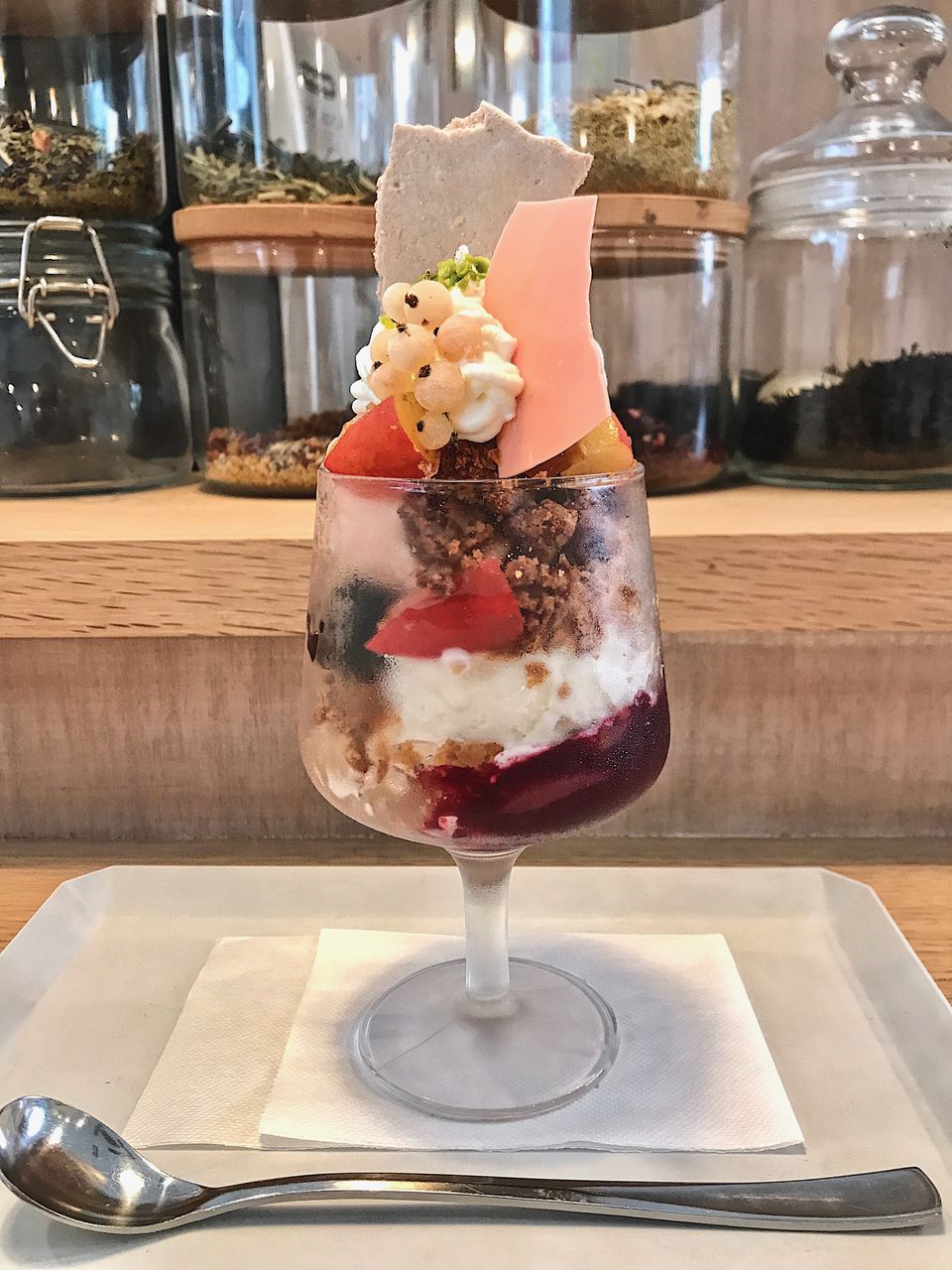 ビヤンネートル 季節のパフェ プラムとカシスとアールグレイ Nobu S House 甘味録