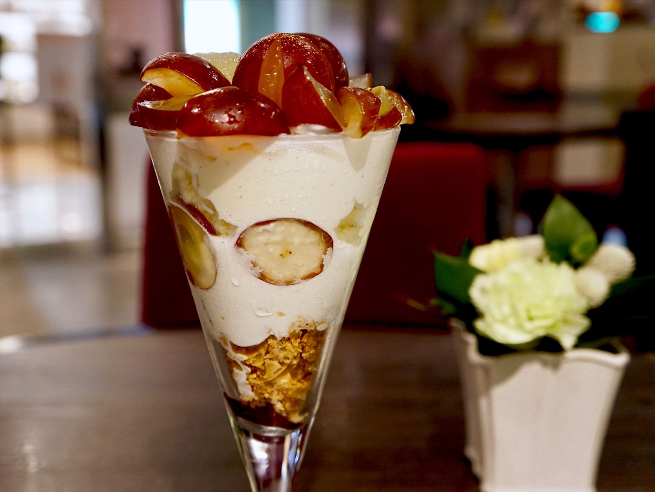 カフェコムサ 石川県産プレミアムぶどう ルビーロマンのパフェ Nobu S House 甘味録