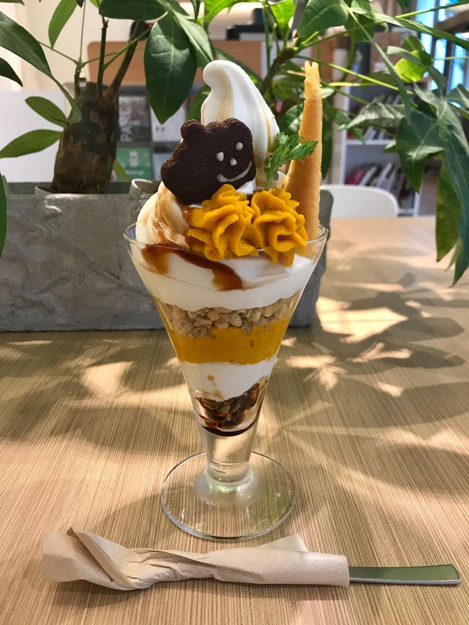 #ミライストカフェ「季節のパフェ くりりんかぼちゃとベイクドチーズケーキのパフェ」 : nobu's house/甘味録