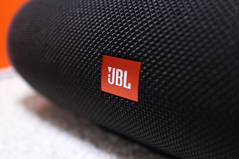 JBL8