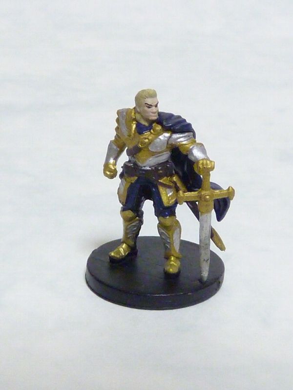 Amazon | 18 DND ミニチュア タウンズフォーク ヒーローズ