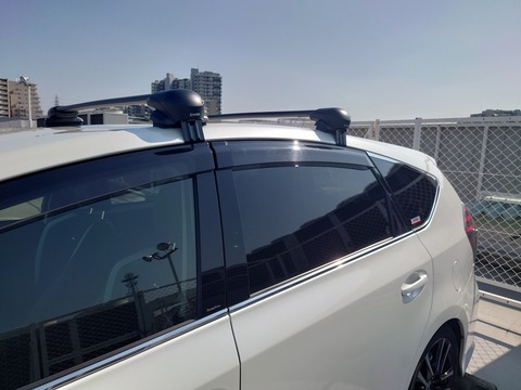 INNOエアロベースバー(プリウスα用)、ルーフボックスBR56WH as-prius60-2020-z02.jpg