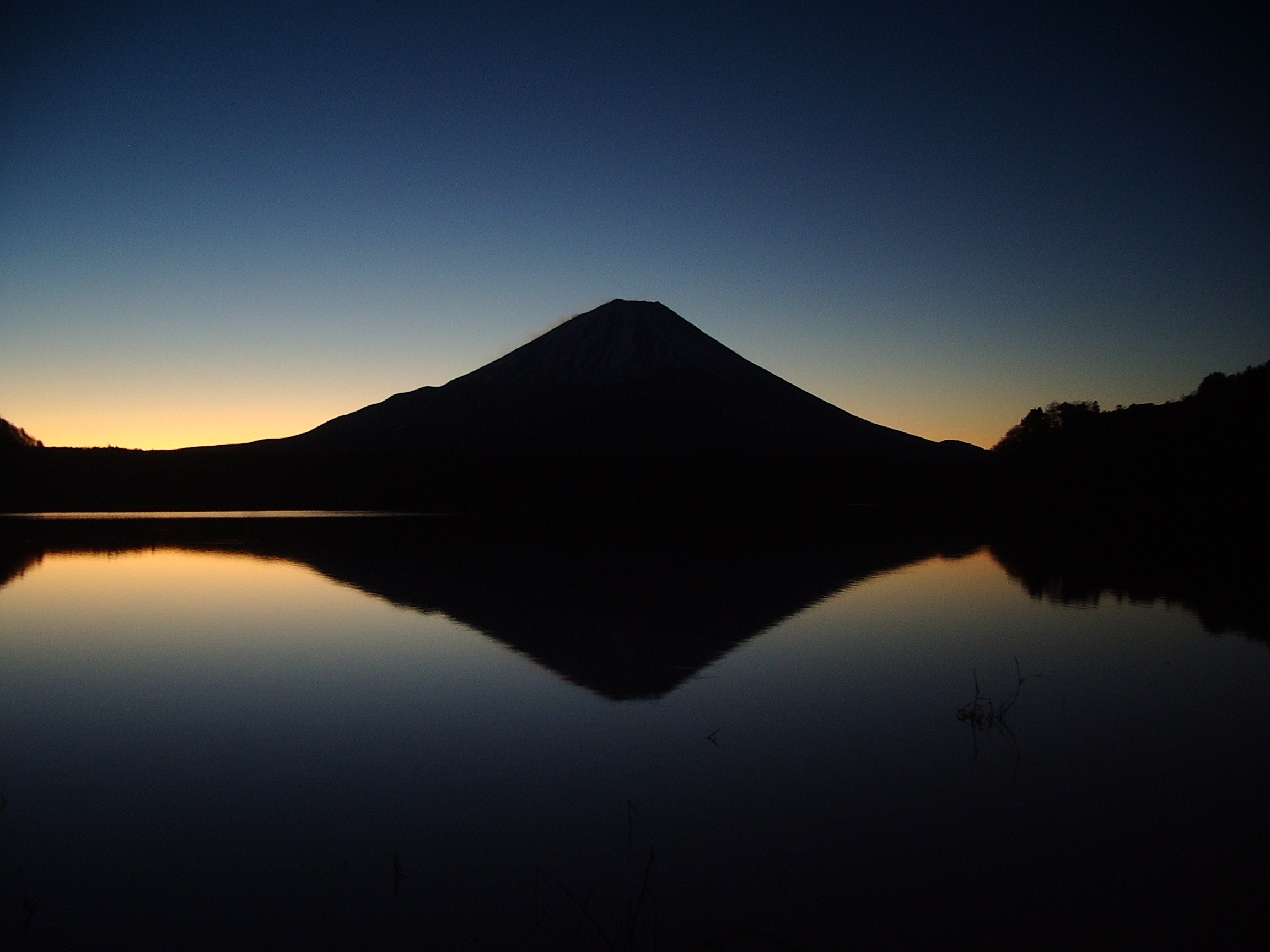 富士山 精進湖で見た初日の出 中島志保のつれづれ日記