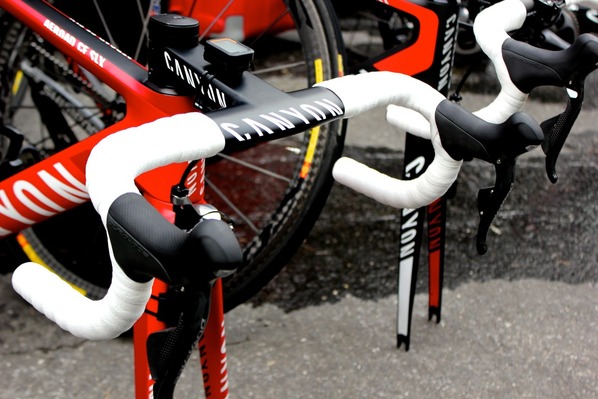 canyon aeroad slxフロントフォーク 【公式通販】