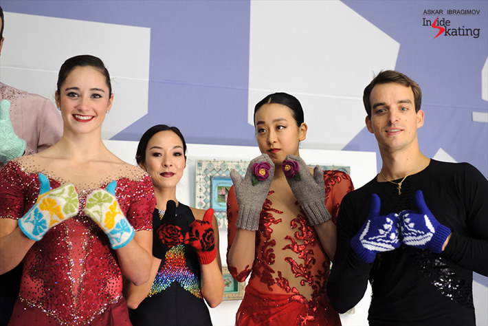 The-medalists-and-their-mittens7