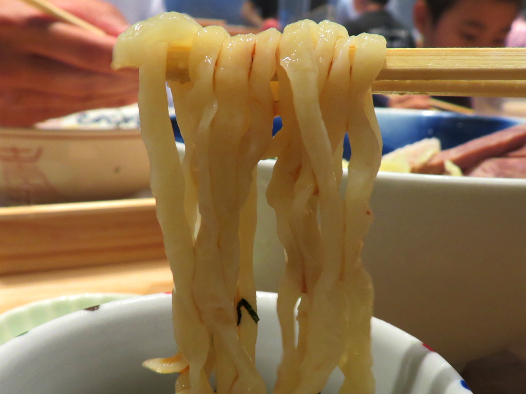 ラーメン 凪 ラーメンwalkerキッチン ところざわサクラタウン 江戸辛味大根のざる中華 なっちゃんメンマラーメン ほか Return Of The Funky 麺