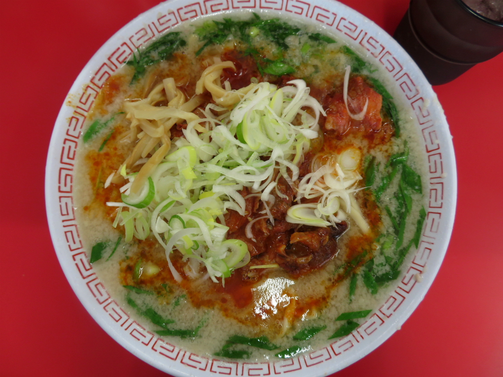 ラーメンスタンド とん平食堂＠竜ケ崎（茨城県） 「辛口ホルモン麺、辛