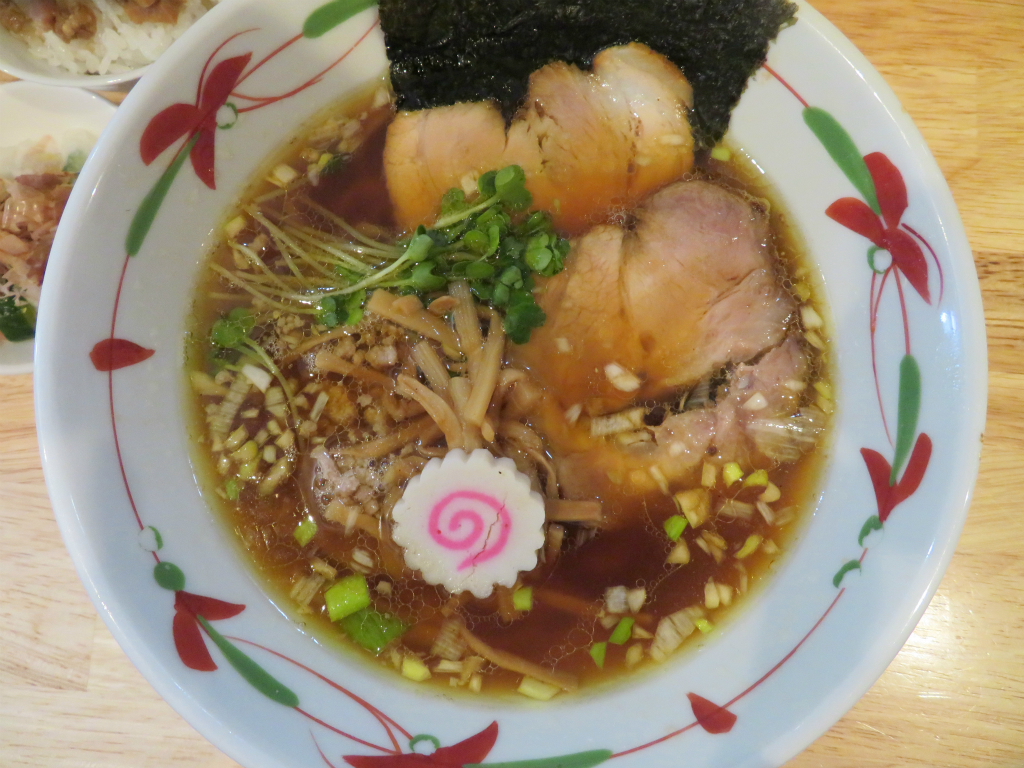 らーめん天神下 大喜 仲御徒町 醤油らーめん ごはん ちゃーしゅう佃煮付 自家製ぬか漬 Return Of The Funky 麺