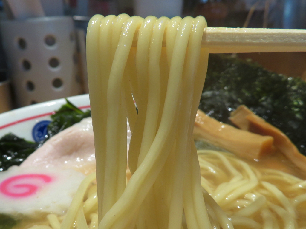 ソラノイロ Artisan Noodles 麹町 中華そば 鳴門わかめ ほか Return Of The Funky 麺