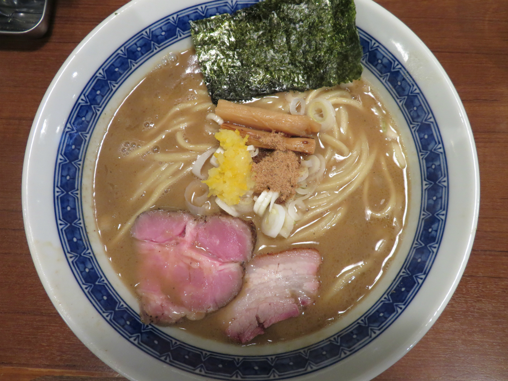 でくの坊 町田 醤油らーめん Return Of The Funky 麺 でくの坊 町田 醤油らーめん Return Of The Funky 麺