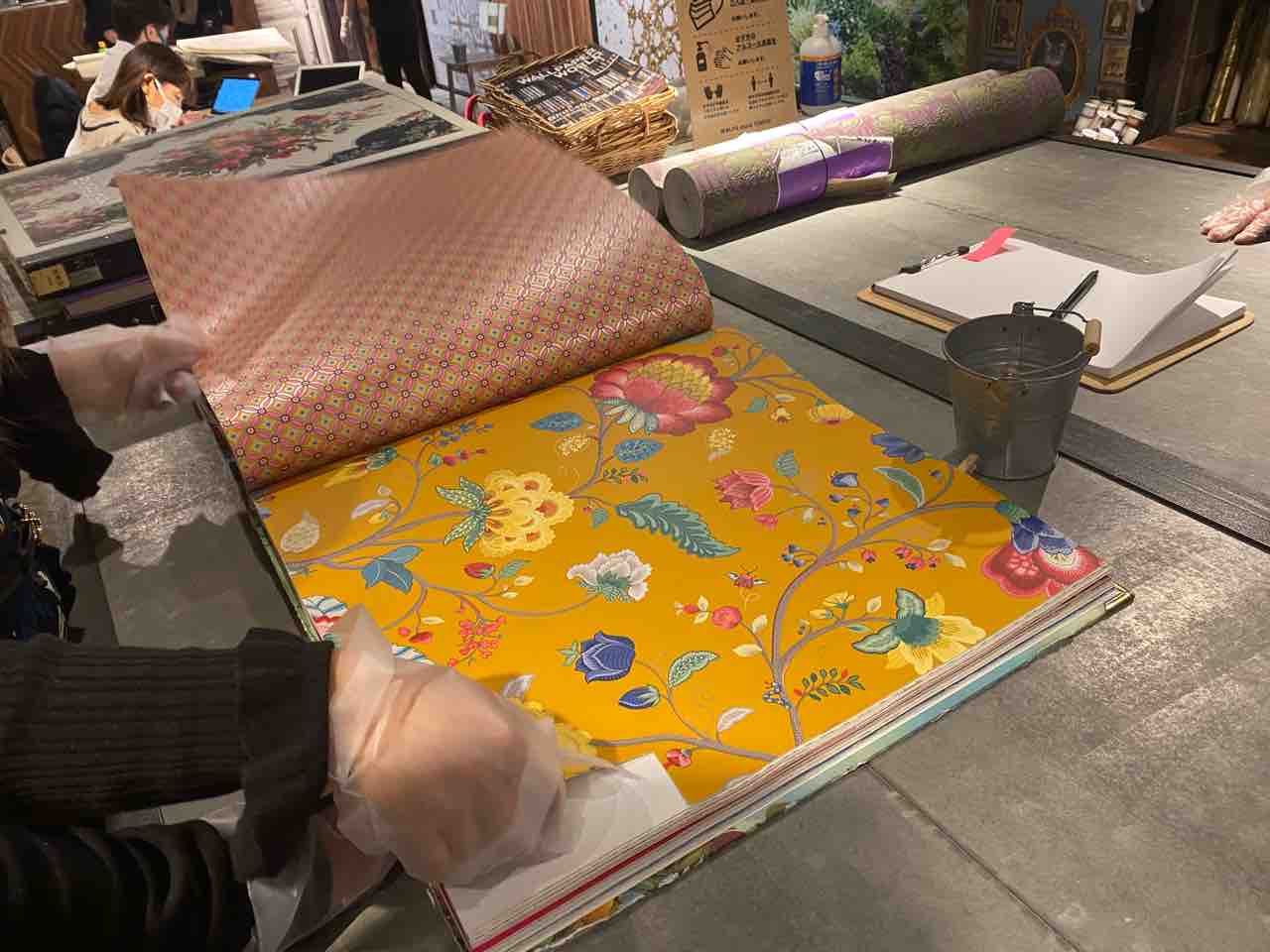 こんな壁紙があるって知ってた だって 魔女だから