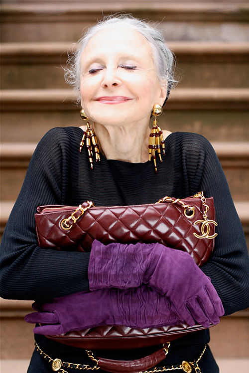 上品な女性たち だって 魔女だから