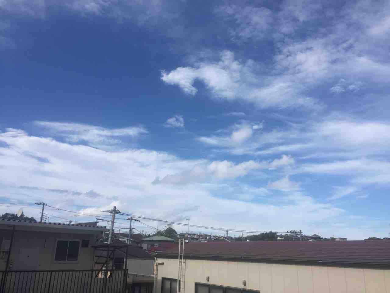 秋の空に龍神 だって 魔女だから