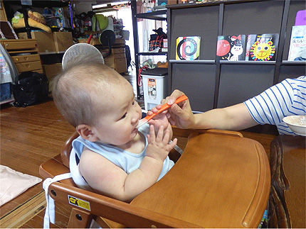 ツキの離乳食開始2
