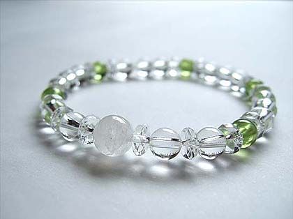 ¥é¥ß¥¨¥ë¥Ö¥ì¥¹£Î£Ï¡¥£³¡_420px