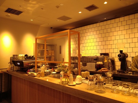 ヴァーヴ コーヒーロースターズ 店内