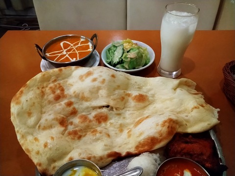 ナマステセットとシーフードカレー