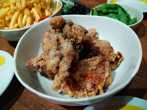鶏のから揚げ