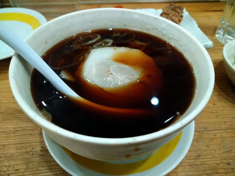 黒醤油ラーメン