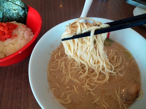 とんこつラーメン