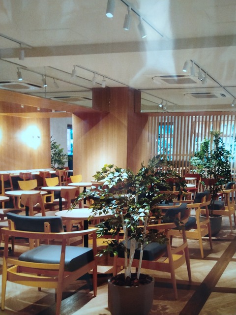 ドトール店内