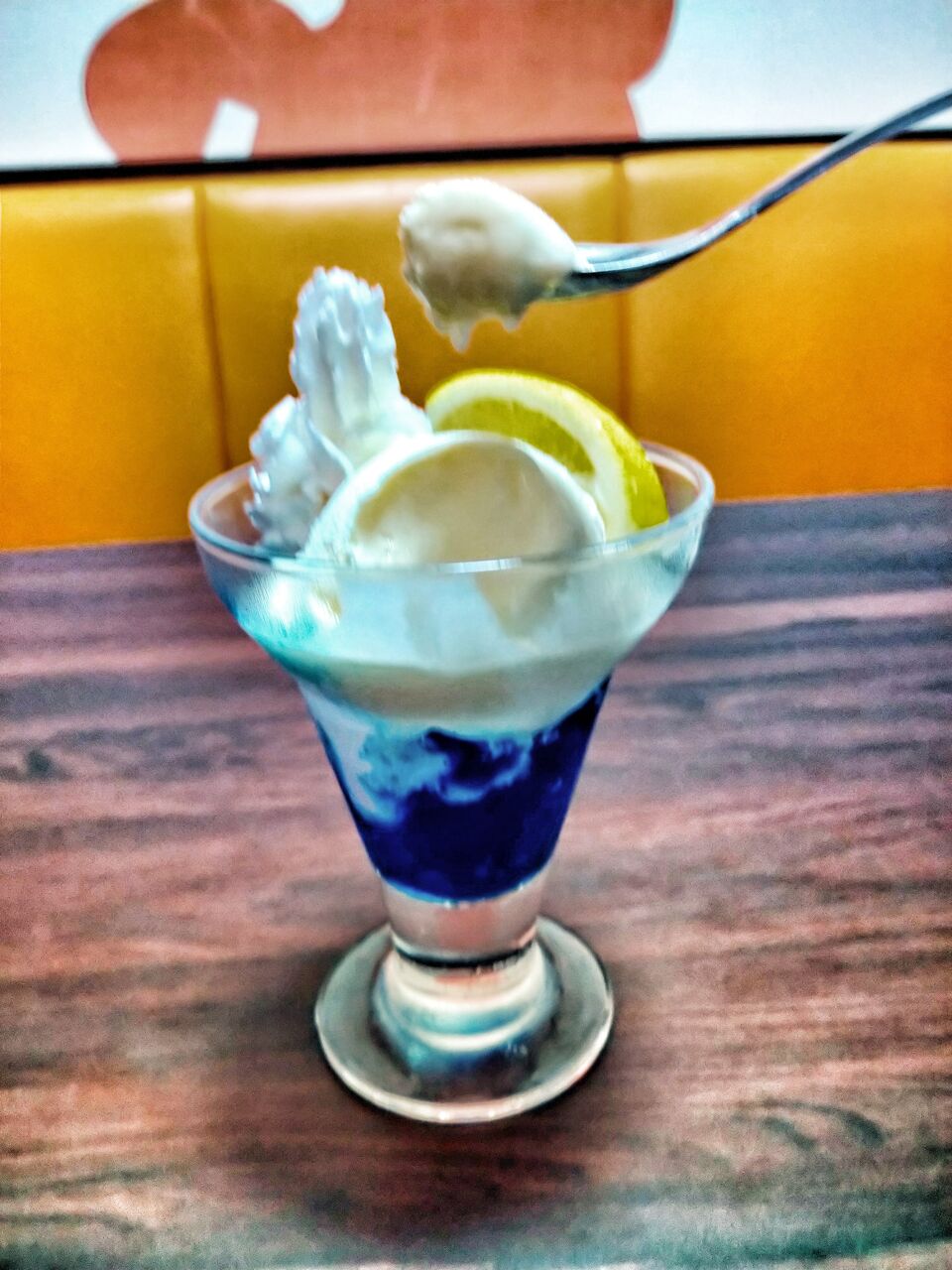 カラオケまねきねこ 渋谷で朝パフェを食べた カラオケ代むっちゃ安い 脅威の安さだ ふと思い立ってやってみた グルメな日常 編