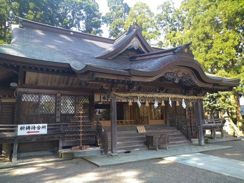 劔神社 拝殿