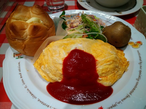 ラケルランチ オムライス ラケルパン じゃがいも