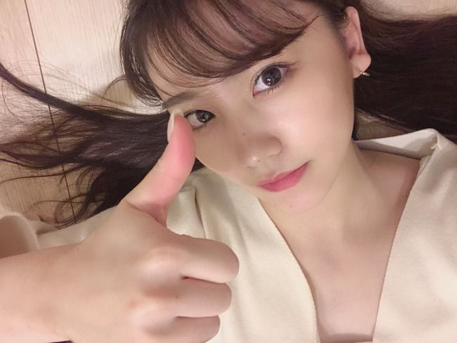 【AKB48】小嶋真子「お昼の12時に大事な嬉しい楽しいお知らせあるのでTwitter集合してください」【こじまこ】