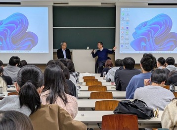 PXL_20251204_023511504.MP~2