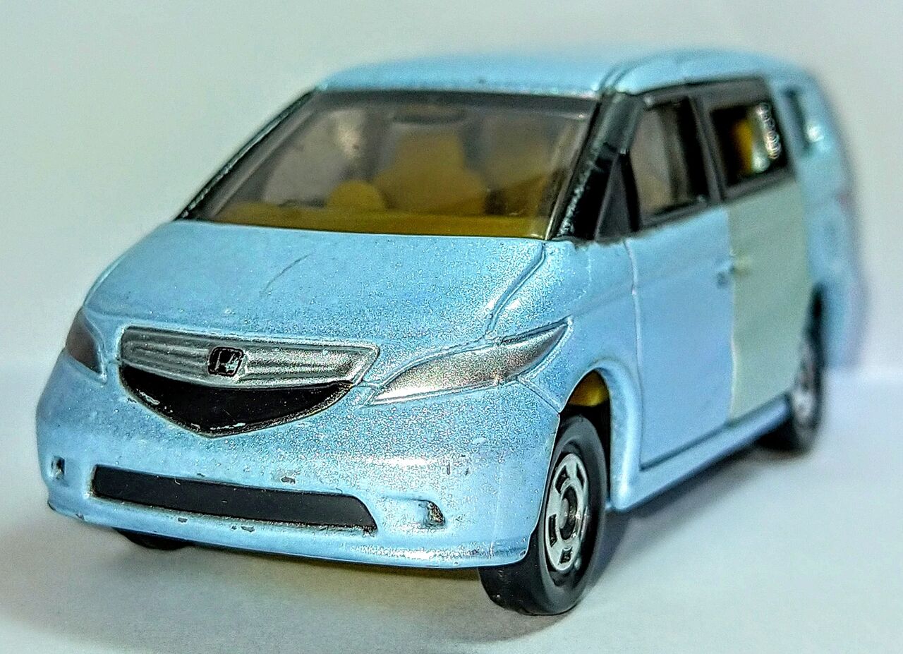 ホンダの大型ミニバン エリシオンです ミニカーをもっと楽しむブログ