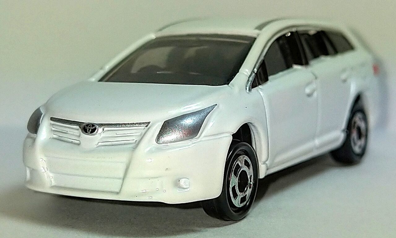 スタイリッシュなステーションワゴン アベンシスです ミニカーをもっと楽しむブログ スタイリッシュなステーションワゴン アベンシスです ミニカーをもっと楽しむブログ